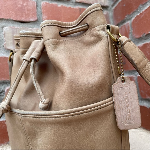 VTG COACH All Leather drawstring bucket bag in Natural/Neutral | USA 🇺🇸 1998 - Picture 7 of 11